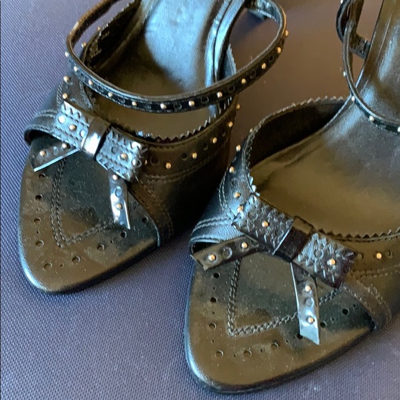 Vintage Leather high heels by Carlos Santana bows - Picture 6 of 9